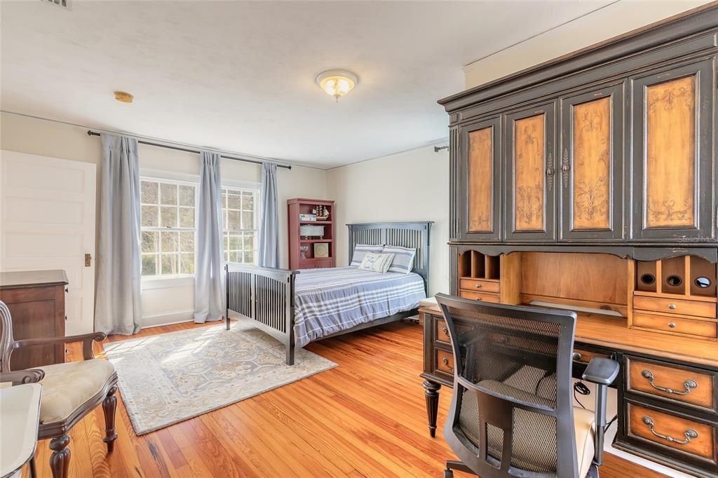 На продажу: $1,400,000 (5 спален, 6 ванн, 4529 Квадратных фут)