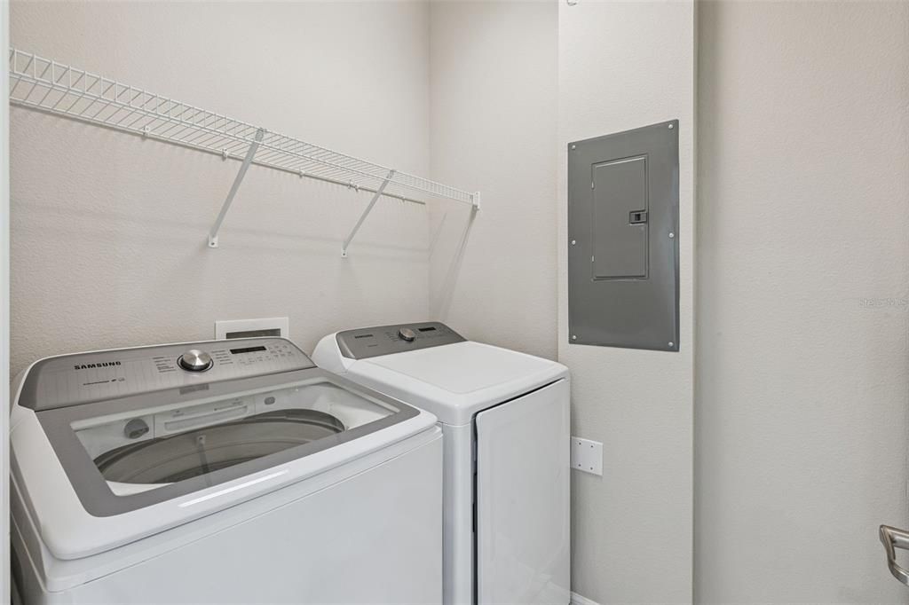 For Sale: $360,000 (2 beds, 2 baths, 1472 Square Feet)