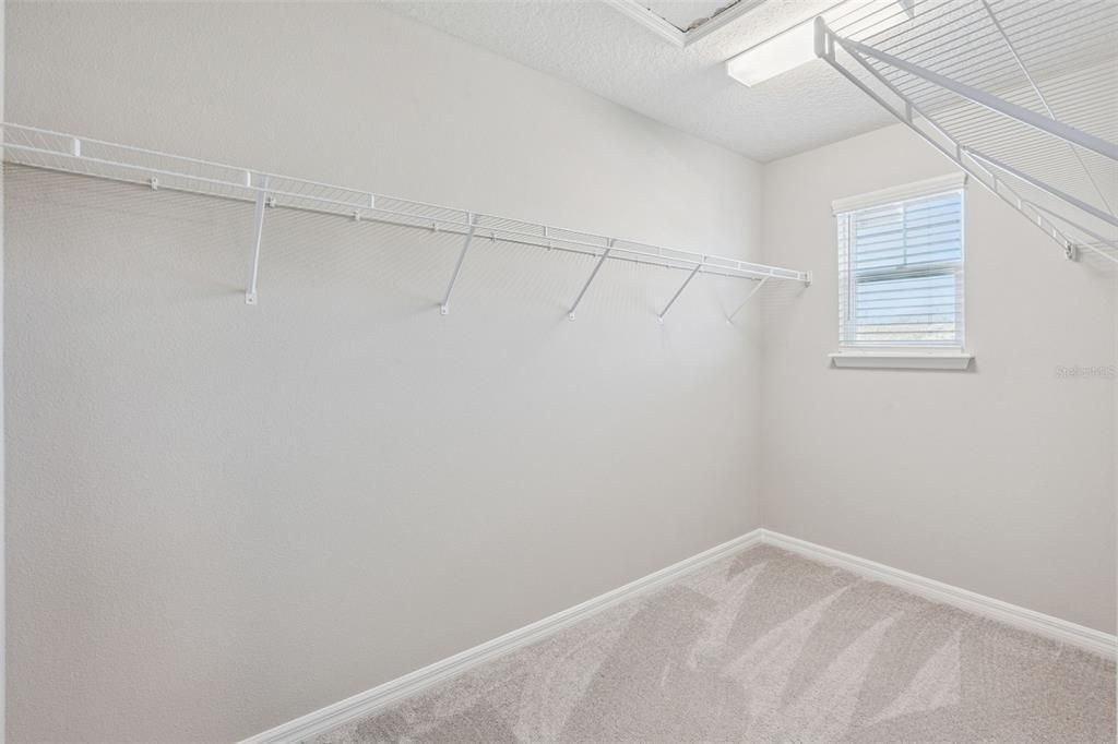 For Sale: $360,000 (2 beds, 2 baths, 1472 Square Feet)