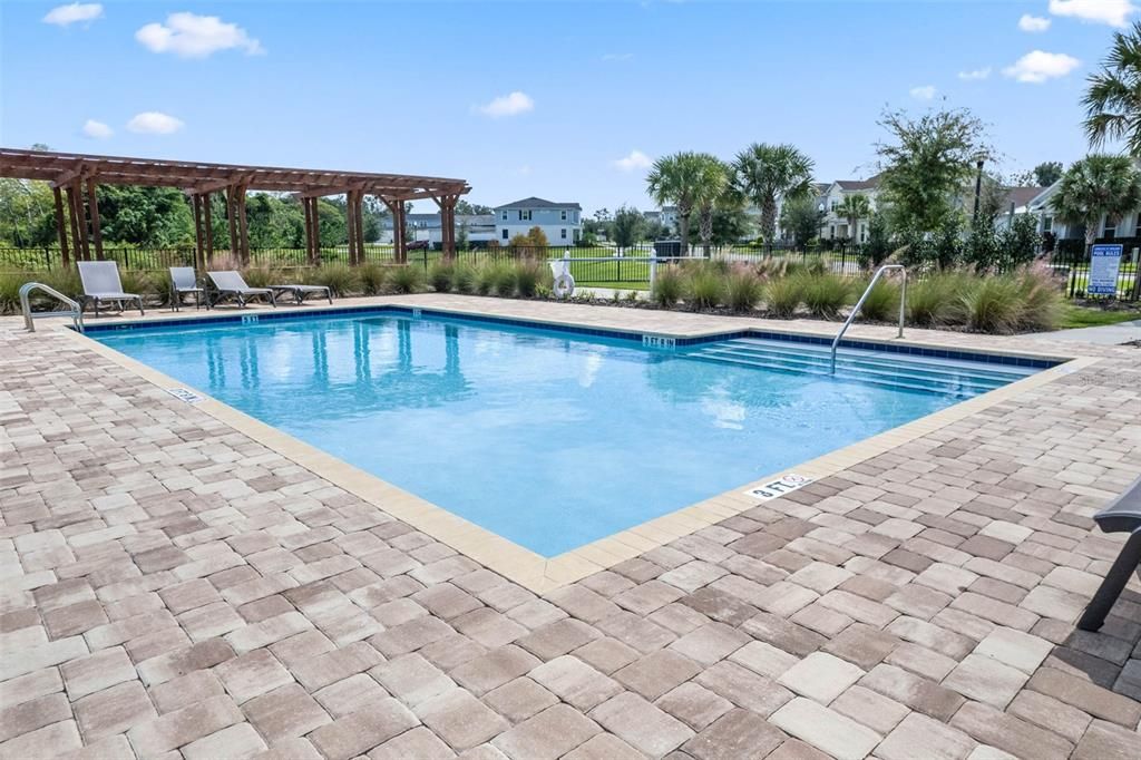 For Sale: $360,000 (2 beds, 2 baths, 1472 Square Feet)