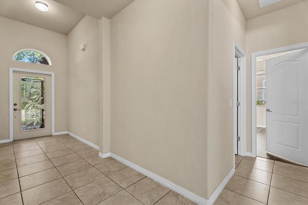 En Renta: $3,200 (4 camas, 3 baños, 2006 Pies cuadrados)
