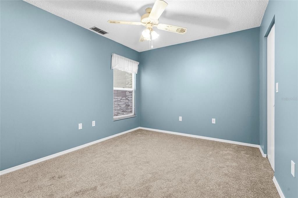 Active With Contract: $225,000 (2 beds, 2 baths, 1150 Square Feet)