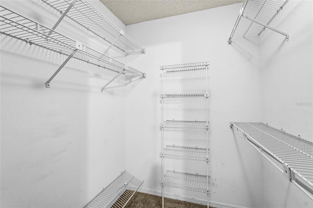 Active With Contract: $225,000 (2 beds, 2 baths, 1150 Square Feet)