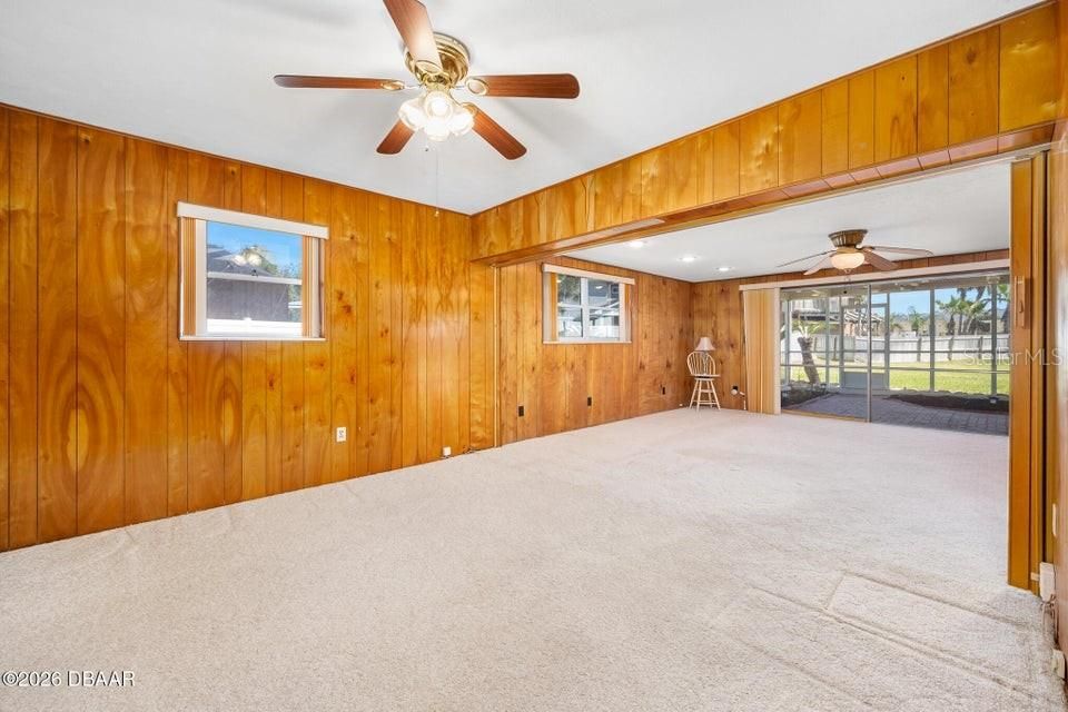 待售: $485,000 (3 贝兹, 2 浴室, 1960 平方英尺)