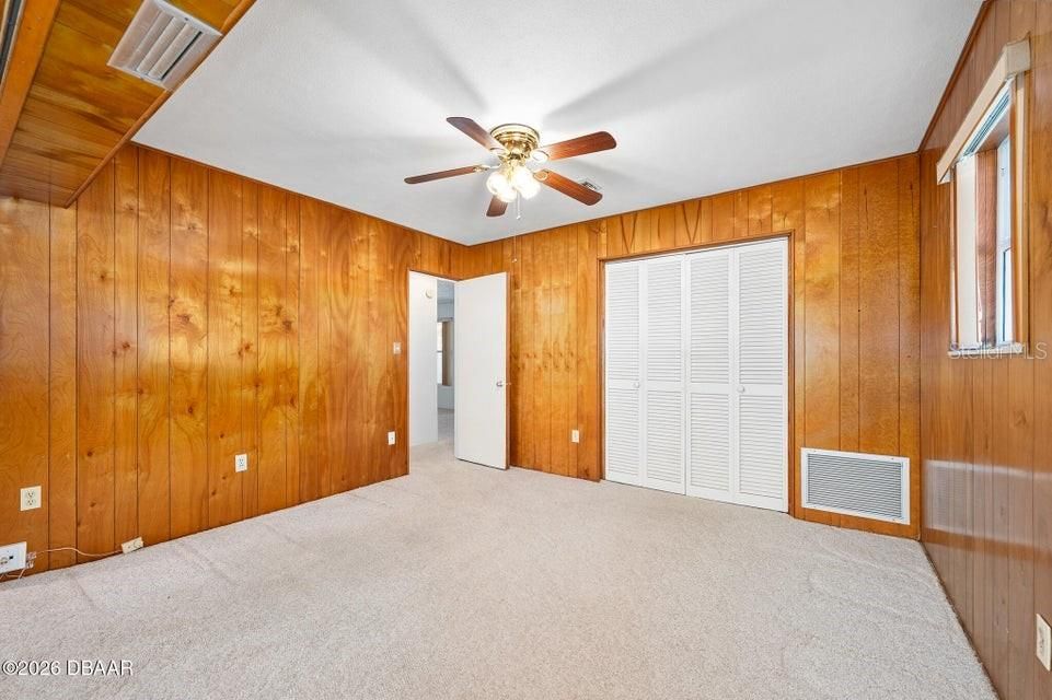 待售: $485,000 (3 贝兹, 2 浴室, 1960 平方英尺)