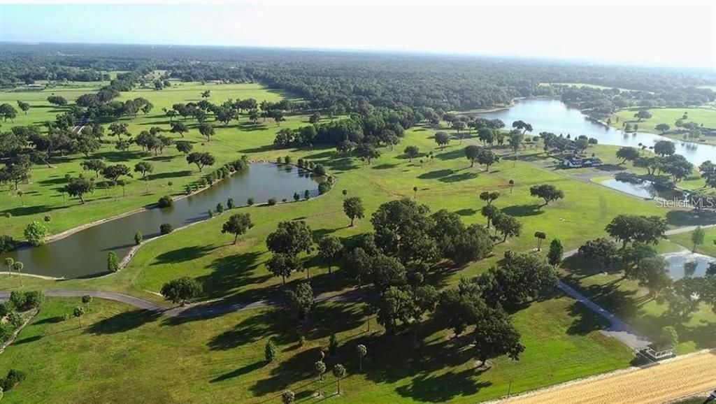 待售: $530,000 (11.10 acres)