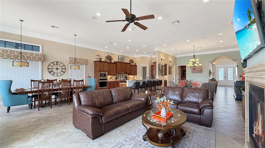 For Sale: $1,629,000 (5 beds, 5 baths, 5061 Square Feet)
