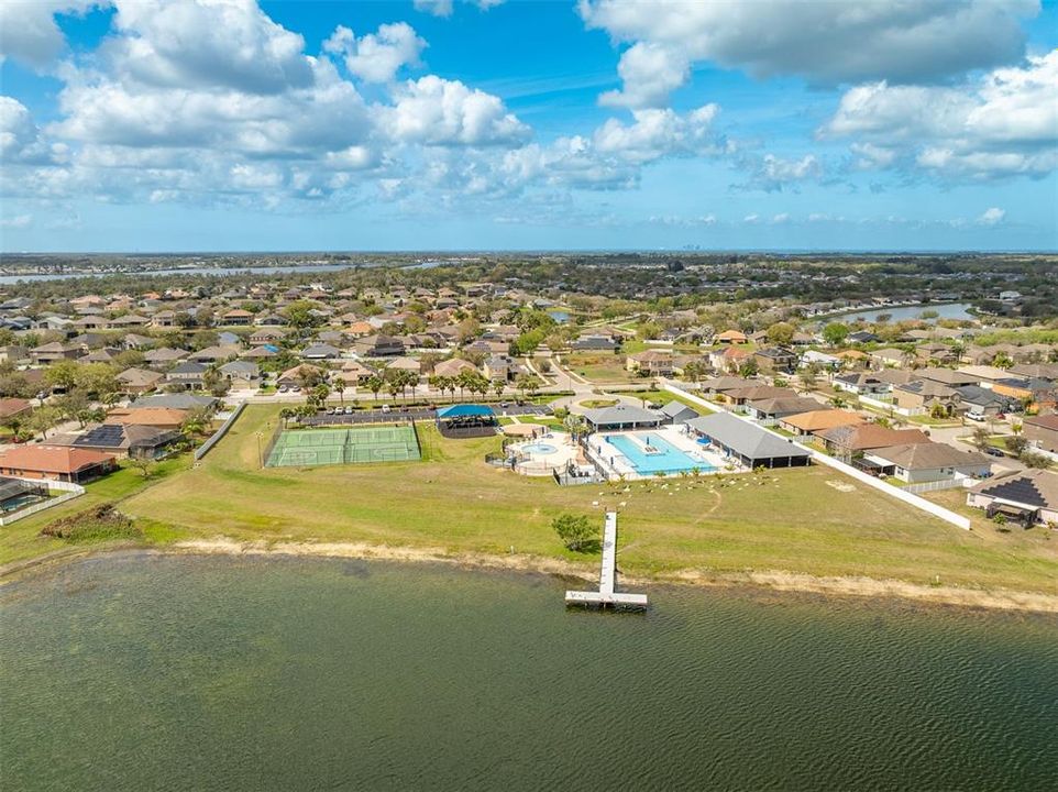 En Venta: $965,000 (4 camas, 4 baños, 3918 Pies cuadrados)