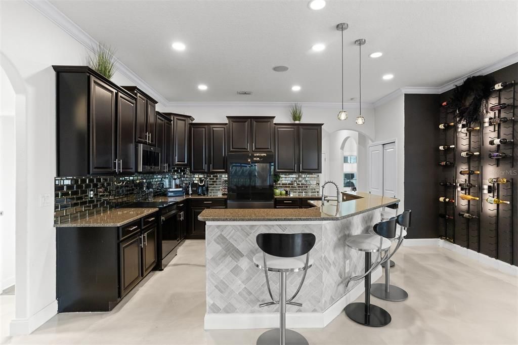 En Venta: $965,000 (4 camas, 4 baños, 3918 Pies cuadrados)