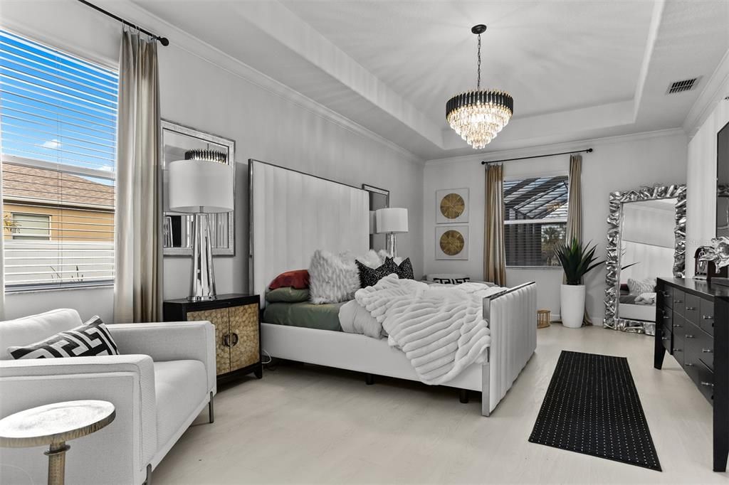 En Venta: $965,000 (4 camas, 4 baños, 3918 Pies cuadrados)