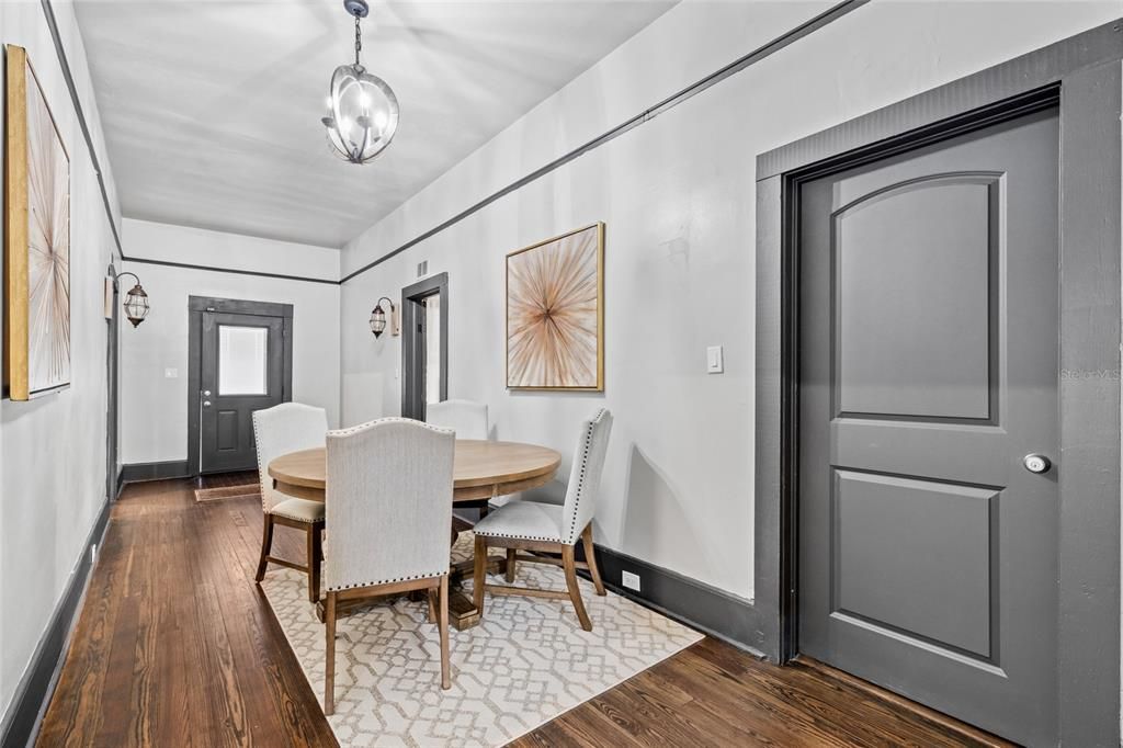 For Sale: $225,000 (3 beds, 2 baths, 1420 Square Feet)
