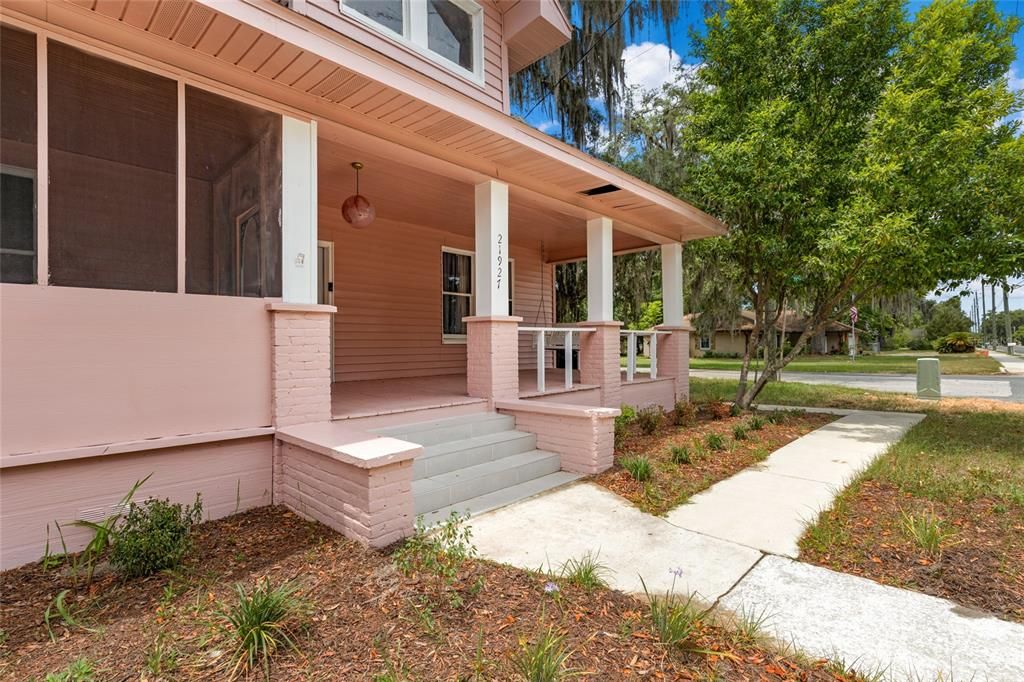 For Sale: $225,000 (3 beds, 2 baths, 1420 Square Feet)