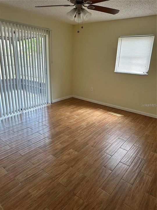 Active With Contract: $2,695 (3 beds, 2 baths, 1573 Square Feet)