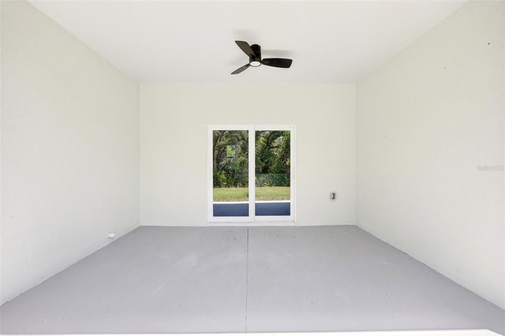 Active With Contract: $346,000 (4 beds, 3 baths, 1827 Square Feet)
