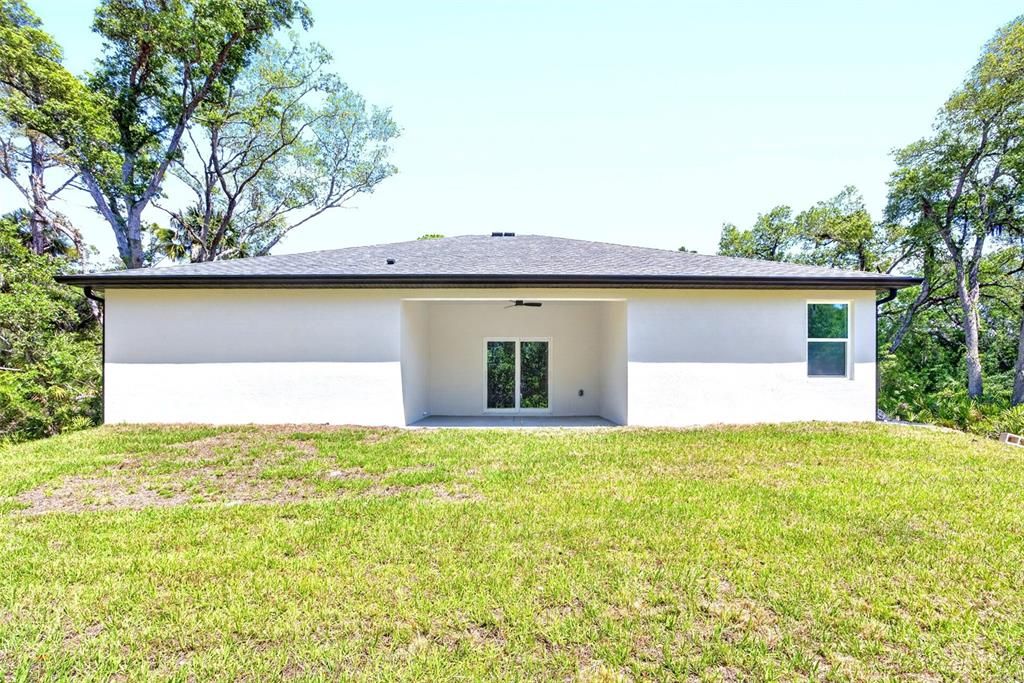 Active With Contract: $346,000 (4 beds, 3 baths, 1827 Square Feet)