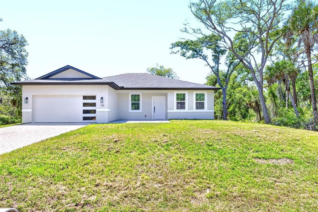 Active With Contract: $346,000 (4 beds, 3 baths, 1827 Square Feet)