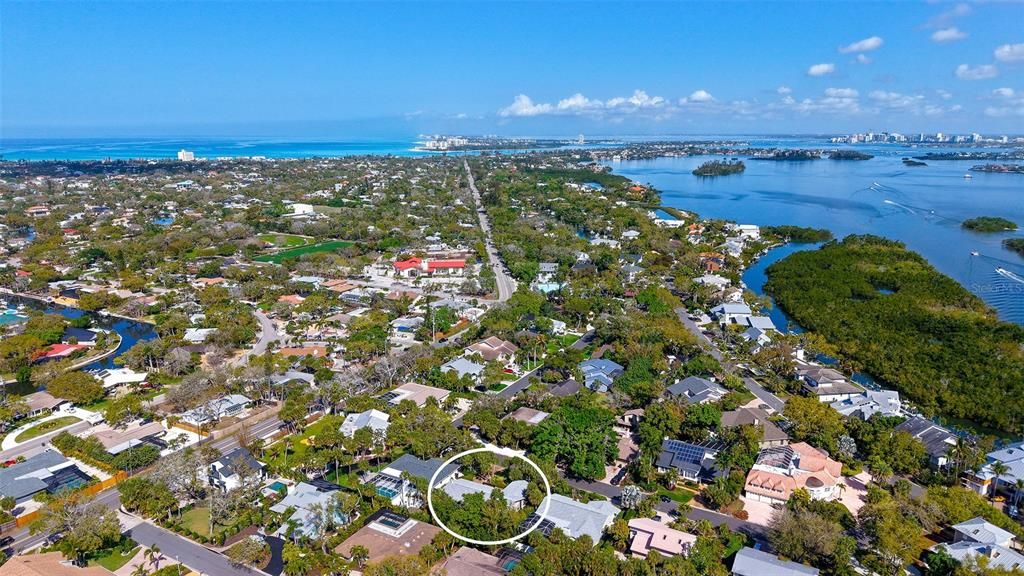 For Sale: $1,160,000 (3 beds, 2 baths, 2272 Square Feet)