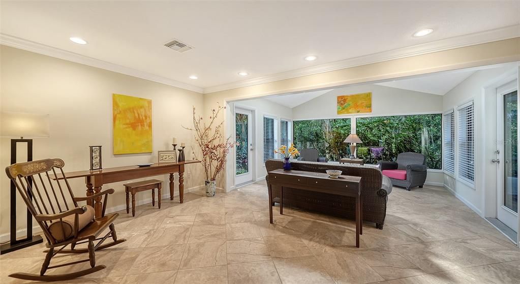 For Sale: $1,160,000 (3 beds, 2 baths, 2272 Square Feet)