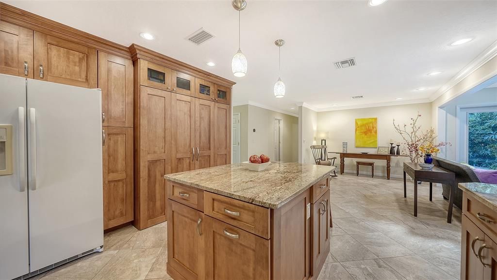 For Sale: $1,160,000 (3 beds, 2 baths, 2272 Square Feet)