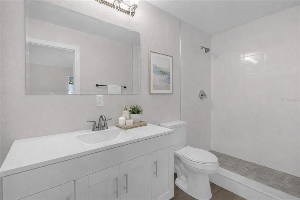 Active With Contract: $339,999 (3 beds, 2 baths, 1000 Square Feet)