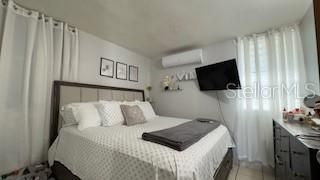 Active With Contract: $179,000 (3 beds, 1 baths, 3330 Square Feet)