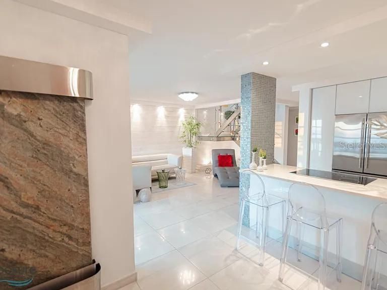 На продажу: $995,000 (4 спален, 2 ванн, 1200 Квадратных фут)