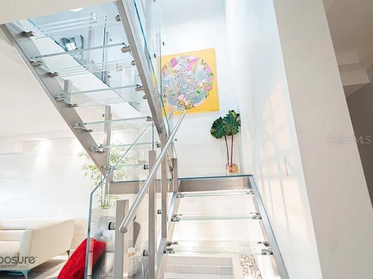 На продажу: $995,000 (4 спален, 2 ванн, 1200 Квадратных фут)