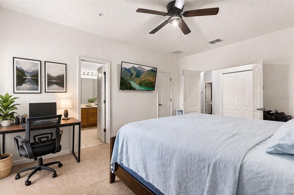 For Sale: $285,000 (3 beds, 2 baths, 1549 Square Feet)