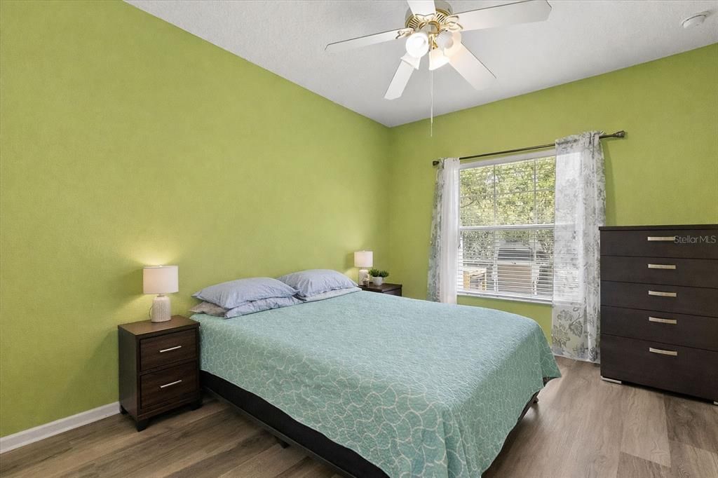For Sale: $285,000 (3 beds, 2 baths, 1549 Square Feet)