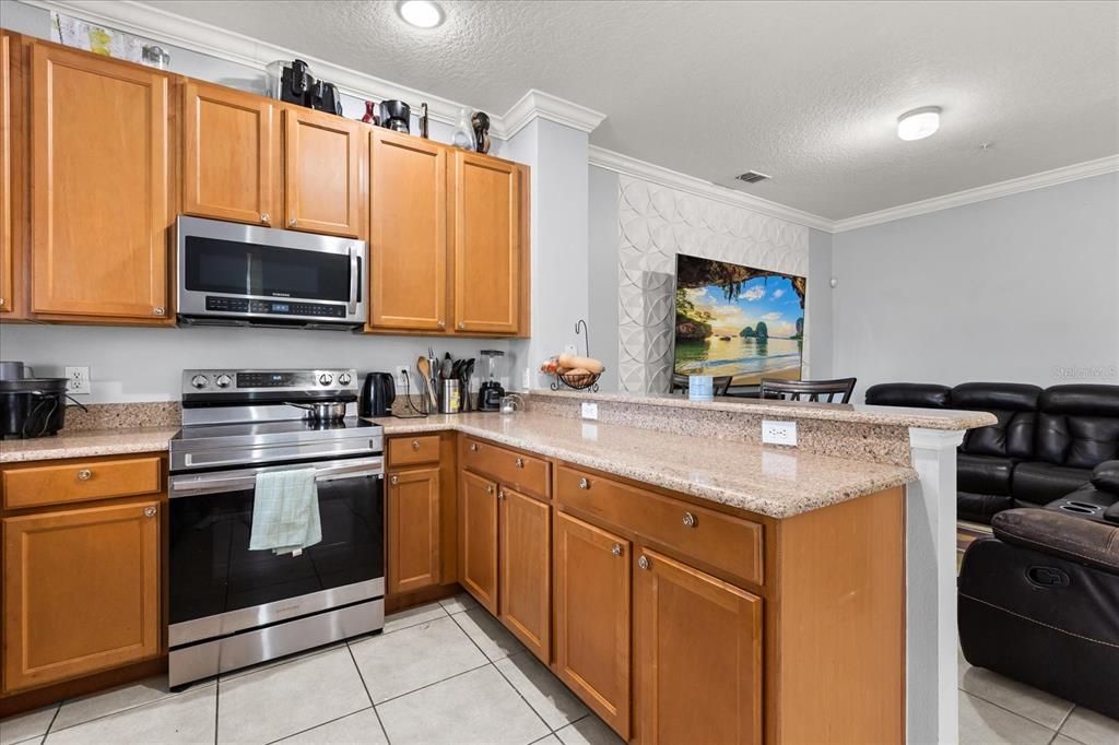 For Sale: $285,000 (3 beds, 2 baths, 1549 Square Feet)