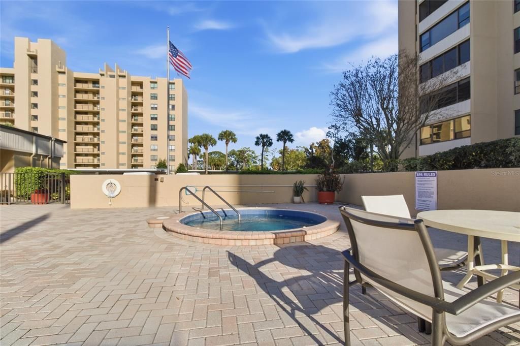Под контрактом: $144,700 (0 спален, 1 ванн, 643 Квадратных фут)