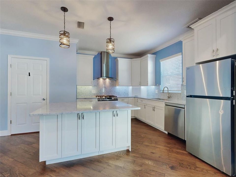 En Venta: $749,000 (2 camas, 1 baños, 1296 Pies cuadrados)