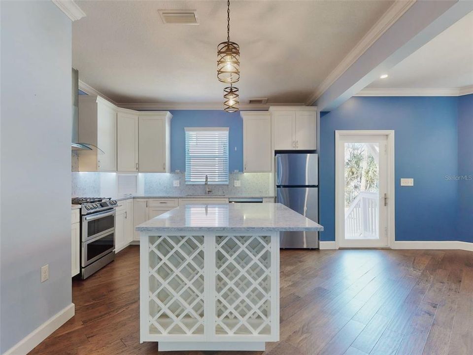 En Venta: $749,000 (2 camas, 1 baños, 1296 Pies cuadrados)