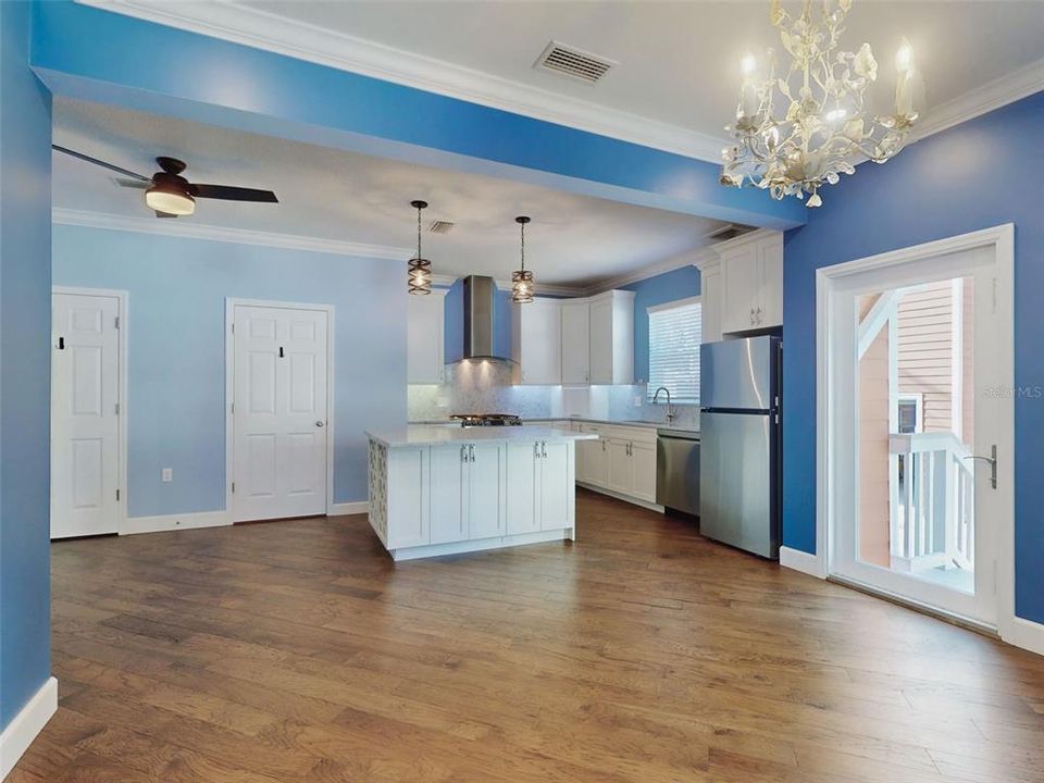 En Venta: $749,000 (2 camas, 1 baños, 1296 Pies cuadrados)