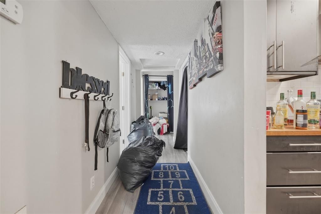 En Venta: $250,000 (4 camas, 2 baños, 1620 Pies cuadrados)