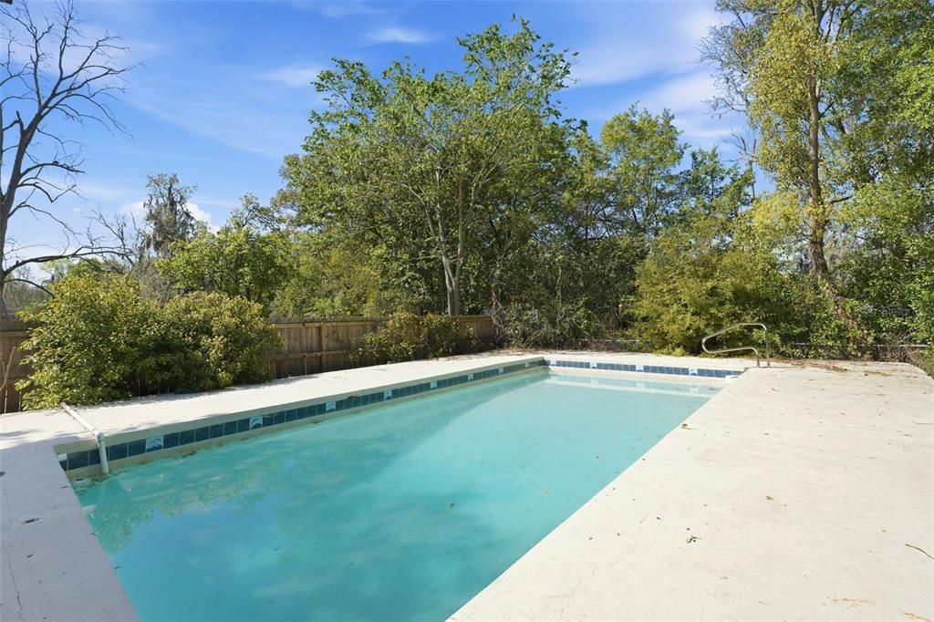 En Venta: $250,000 (4 camas, 2 baños, 1620 Pies cuadrados)