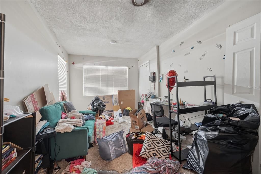 En Venta: $250,000 (4 camas, 2 baños, 1620 Pies cuadrados)