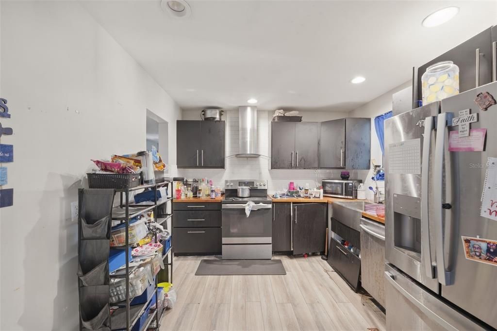 En Venta: $250,000 (4 camas, 2 baños, 1620 Pies cuadrados)