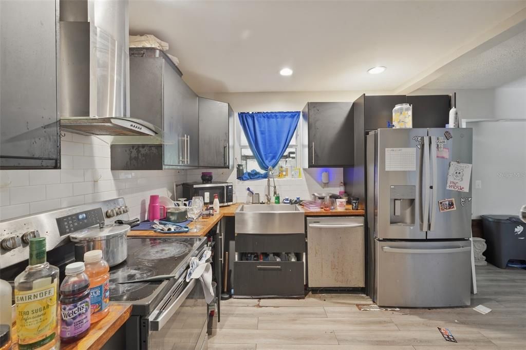 En Venta: $250,000 (4 camas, 2 baños, 1620 Pies cuadrados)