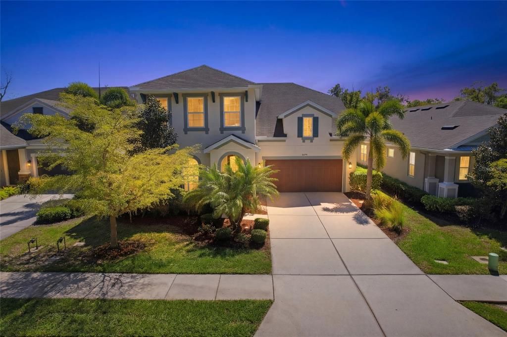 Activo con contrato: $699,995 (4 camas, 3 baños, 2750 Pies cuadrados)
