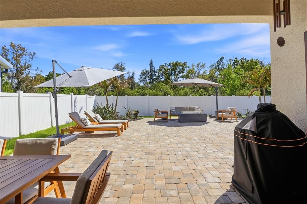 Activo con contrato: $699,995 (4 camas, 3 baños, 2750 Pies cuadrados)