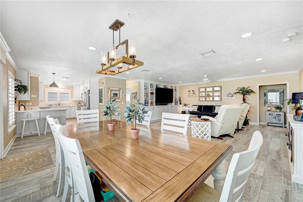 For Sale: $695,000 (4 beds, 2 baths, 1900 Square Feet)