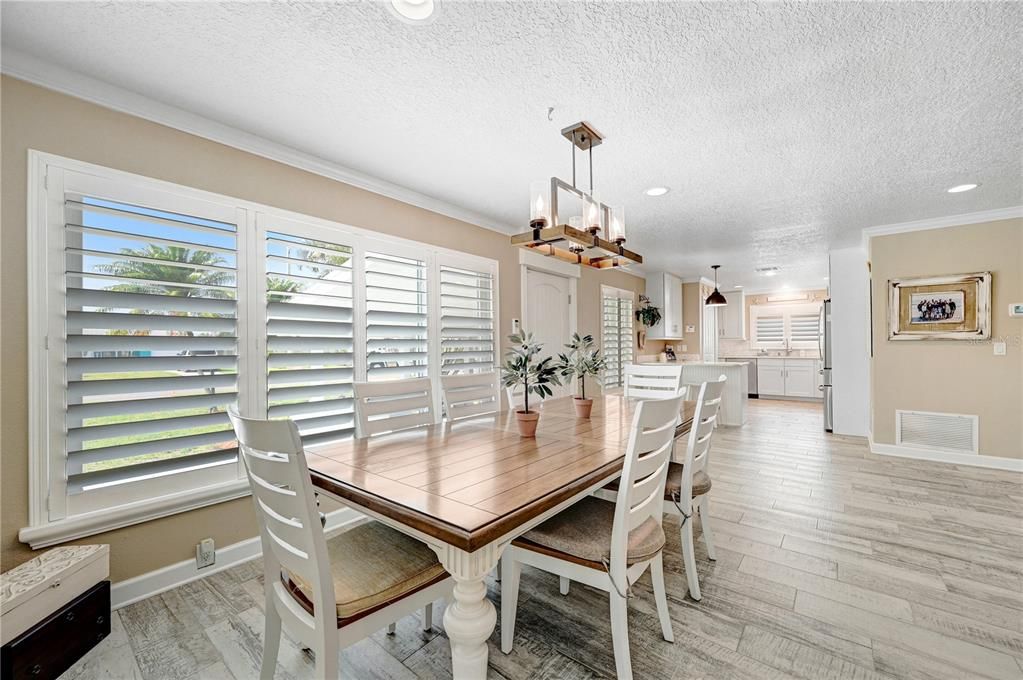 For Sale: $695,000 (4 beds, 2 baths, 1900 Square Feet)