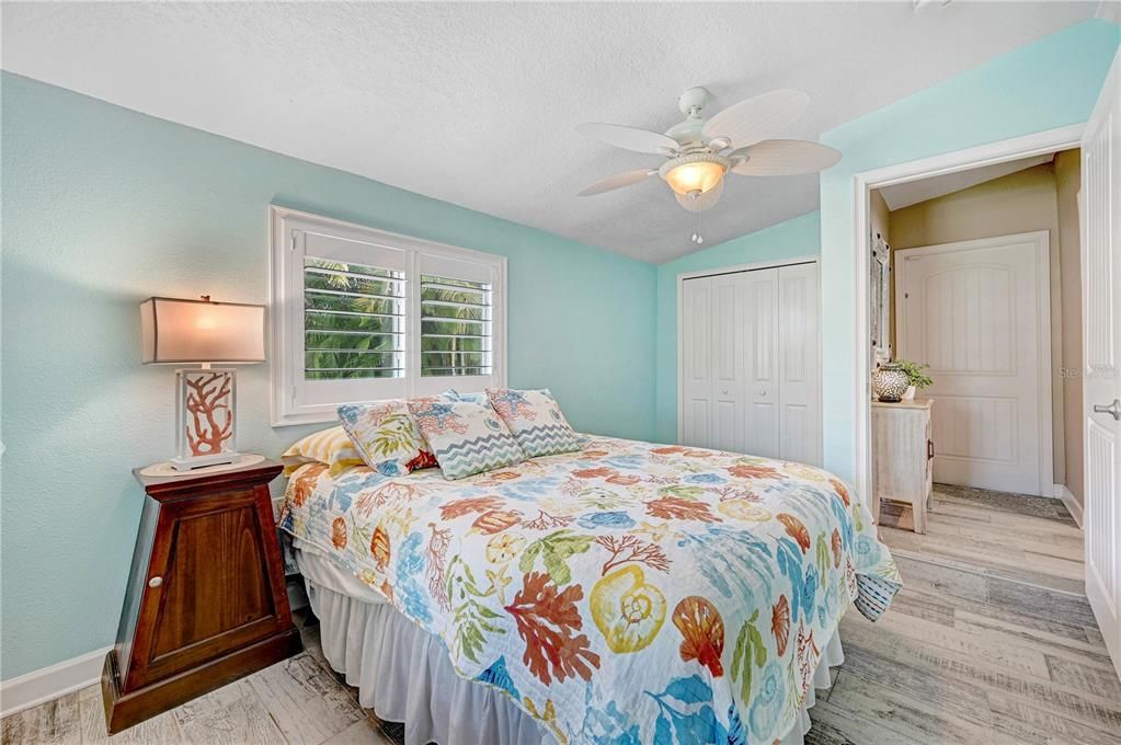 For Sale: $695,000 (4 beds, 2 baths, 1900 Square Feet)