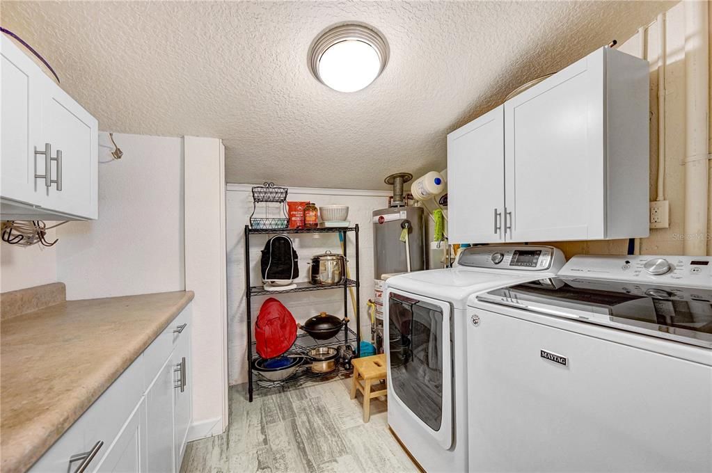 For Sale: $695,000 (4 beds, 2 baths, 1900 Square Feet)