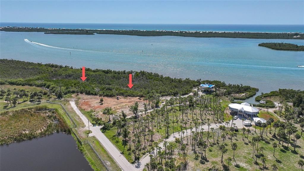 En Venta: $750,000 (4.49 acres)