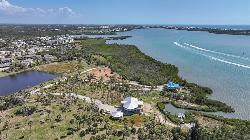 En Venta: $750,000 (4.49 acres)