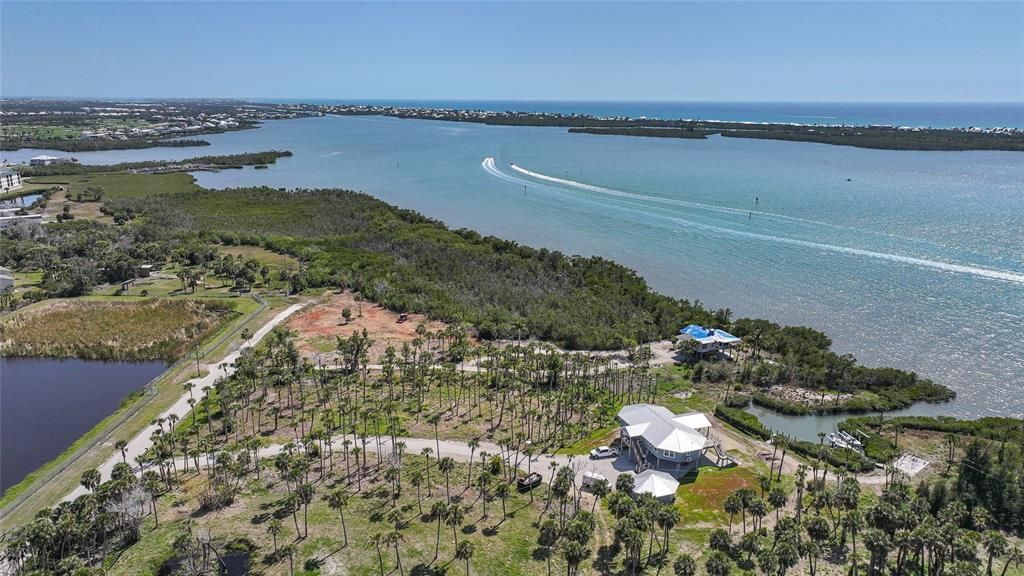 En Venta: $750,000 (4.49 acres)