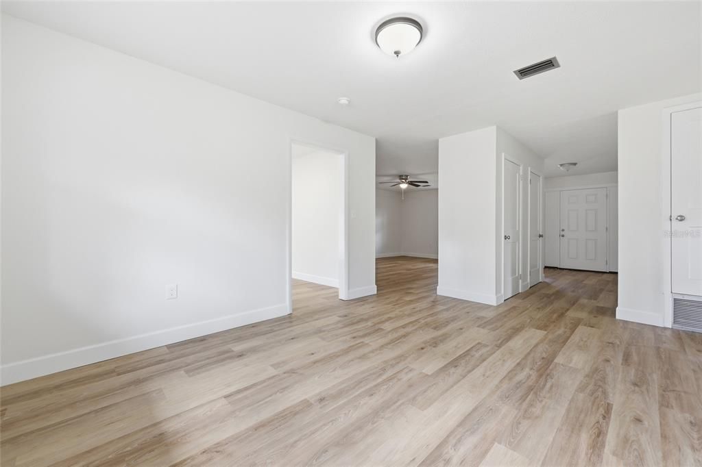 En Venta: $399,000 (3 camas, 2 baños, 1779 Pies cuadrados)