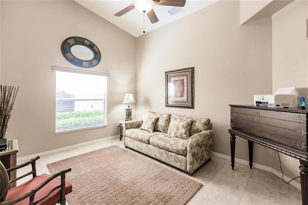 В аренду: $2,100 (3 спален, 2 ванн, 1765 Квадратных фут)